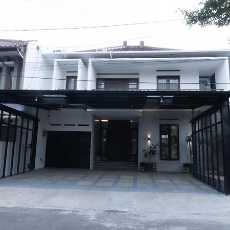 Radja House Cipaku Indah Vila Bandung Exterior foto